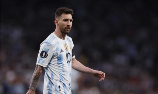 美国财政部宣布制裁俄罗斯两大石油巨头，冻结相关实体资产，涉及俄近半原油出口影响联邦预算四分之一收入！